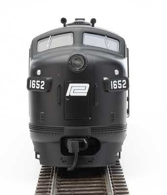 Walthers 19985 EMD F7 A - PC - Penn Central #1652 (black, white) - DCC & Sound HO Scale