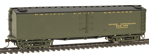 Walthers 932-5494 50' GACX Wood Express Reefer w/GSC Trucks - Pacific Fruit Express #708 HO Scale