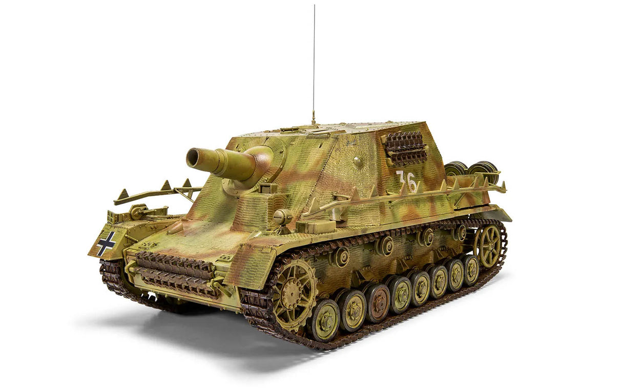 Airfix A1376 Sturmpanzer IV Brummbar Mid Version Tank 1:35 WWII Military Tank Plastic Model Kit
