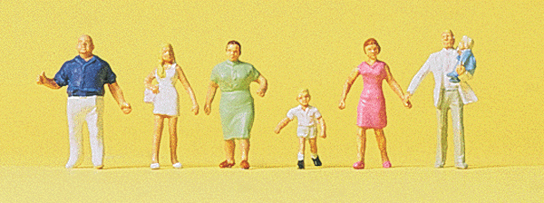 Image for 590-79182 Family Taking A Walk