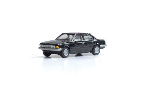 Woodland Scenics 5367 HO Black Sedan Modern Era Vehicle (SCALE=HO) Part # 785-5367