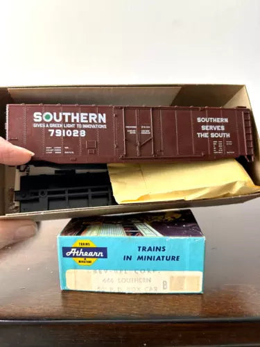 Bev-Bel 446-2 50' Plug-Door Boxcar SOU Southern #791093 HO Scale