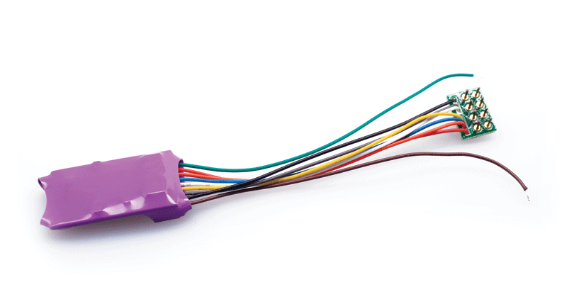 Soundtraxx / MC2H104OP - DCC Mobile Decoder w-NMRA 8 PIN, 25mm x 16mm x 6m (SCALE=HO) Part # = 678-852003