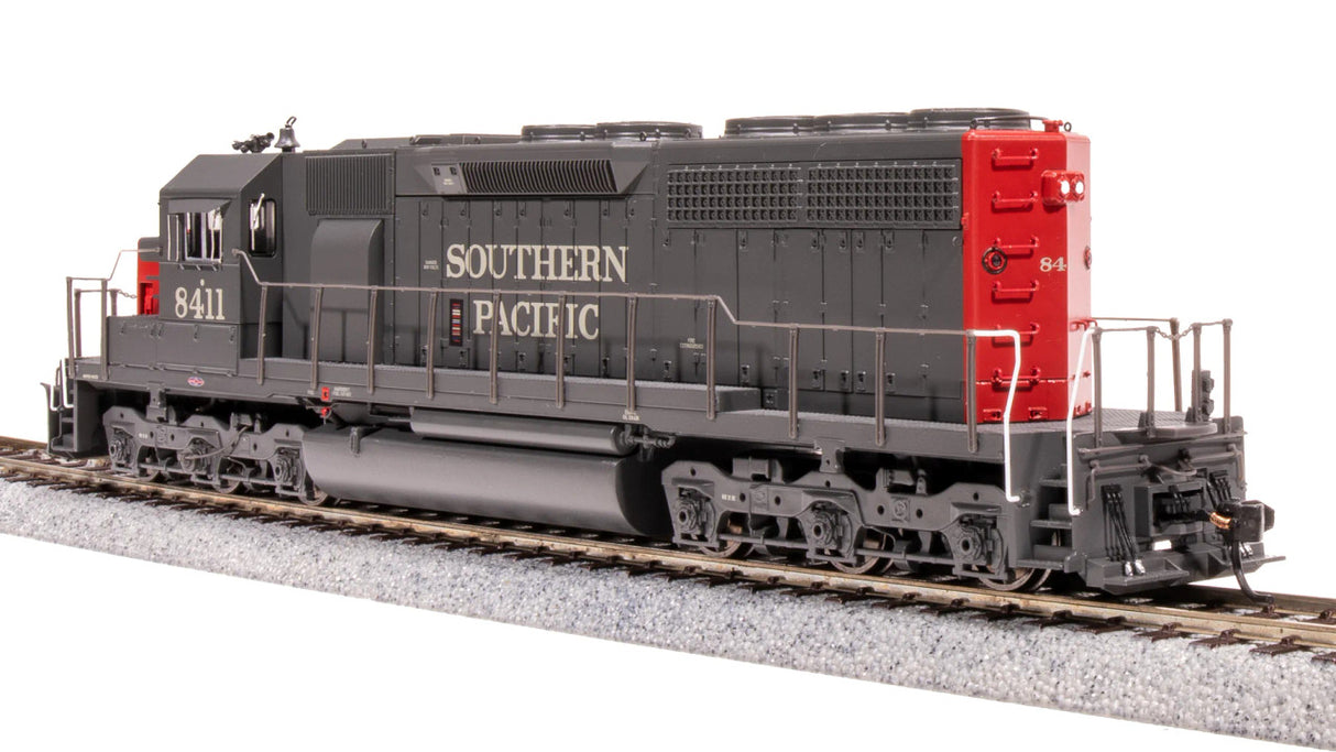 BLI 7646 EMD SD40, SP 8411, BLOODY NOSE Paragon 4 w/Sound & DCC HO Scale Broadway Limited