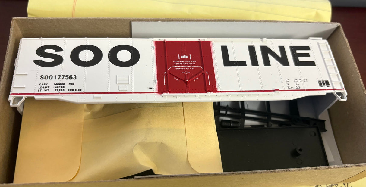 Bev-Bel 847-2 50' Plug-Door Boxcar SOO SOO LINE "Modern Scheme" #177578 HO Scale