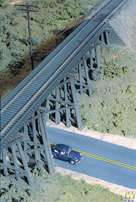 3147 (HO Scale) Walthers 933-3147        Trestle w/Deck Girder Bridge