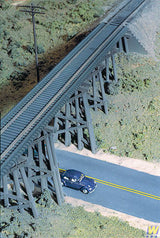 3147 (HO Scale) Walthers 933-3147        Trestle w/Deck Girder Bridge