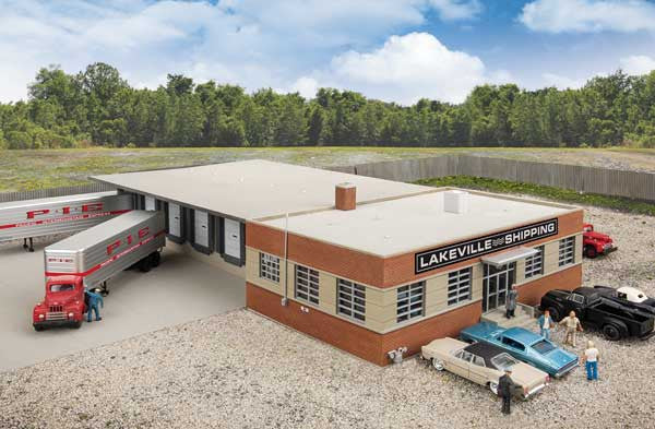 Walthers 933-4131 Cross-Dock Truck Facility HO Scale