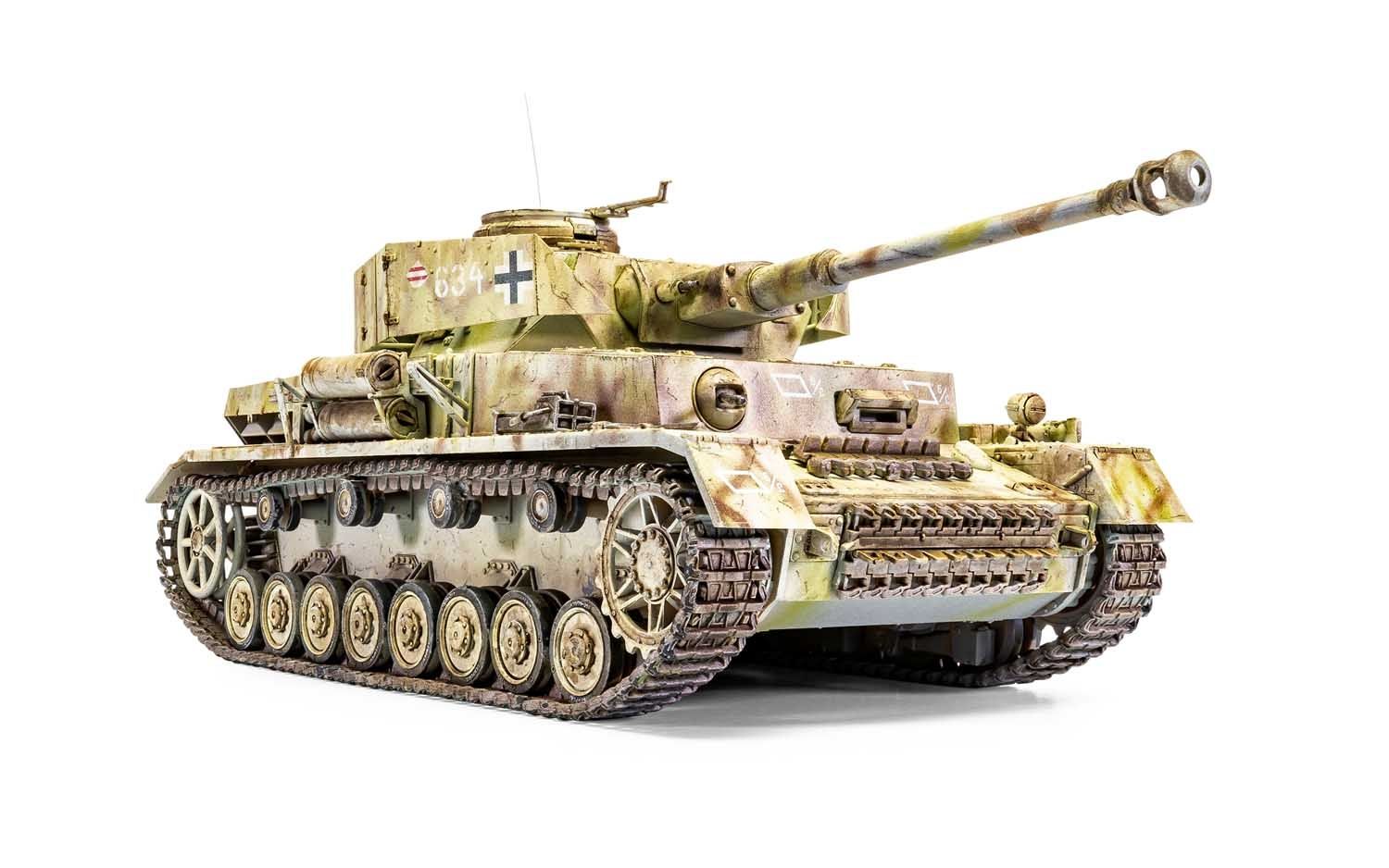 Airfix A1351 Panzer IV Ausf.H Mid Version 1:35 WWII Military Tank Plastic Model Kit