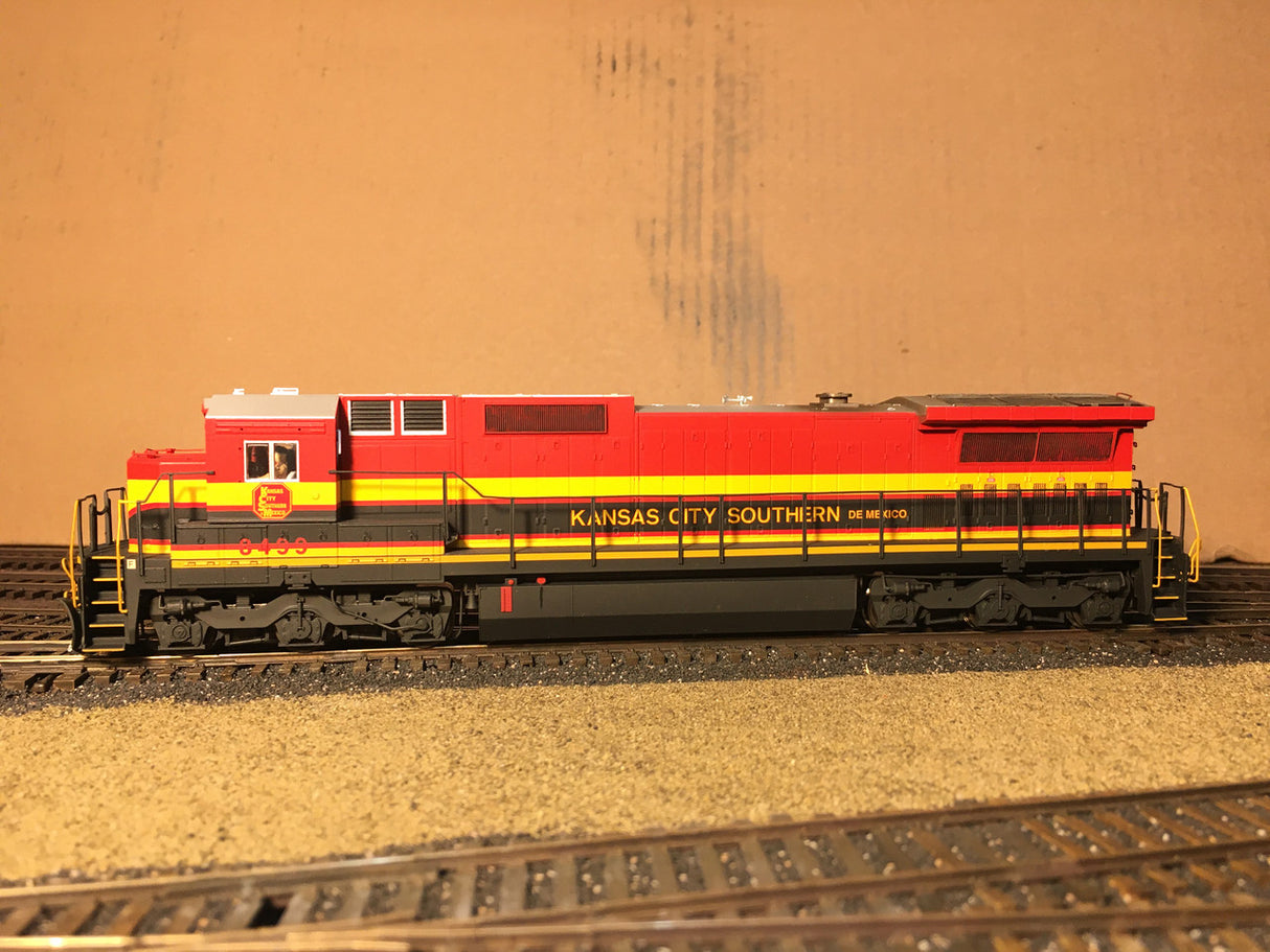 Atlas 10003132 CW Custom Weathered Dash 8-40C - KCS - Kansas City Southern #3499 DCC & Sound HO Scale