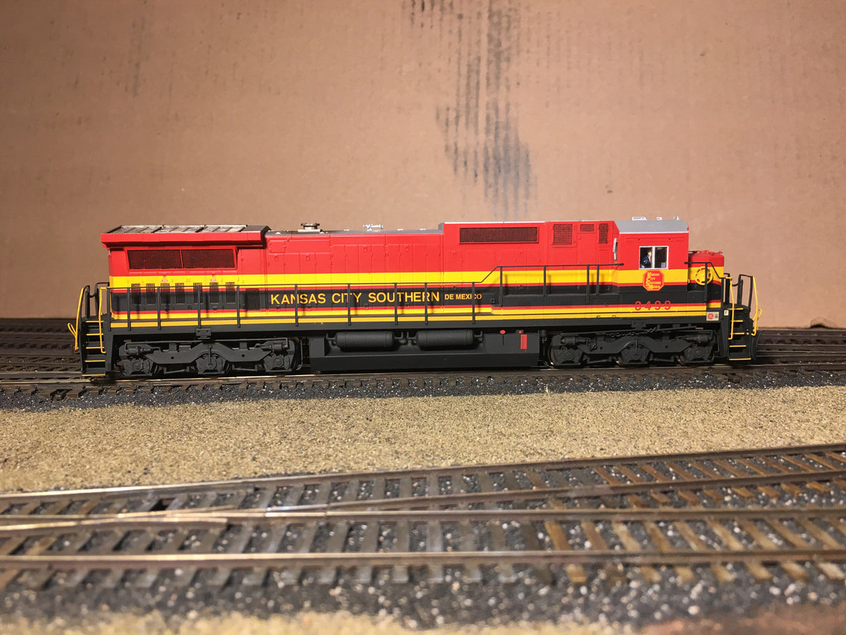 Atlas 10003132 CW Custom Weathered Dash 8-40C - KCS - Kansas City Southern #3499 DCC & Sound HO Scale
