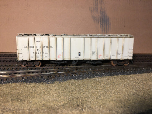 Scaletrains SXT31985 CW Custom Weathered GATC 4180cf Airslide Covered Hopper IC - Illinois Central #59263 HO Scale