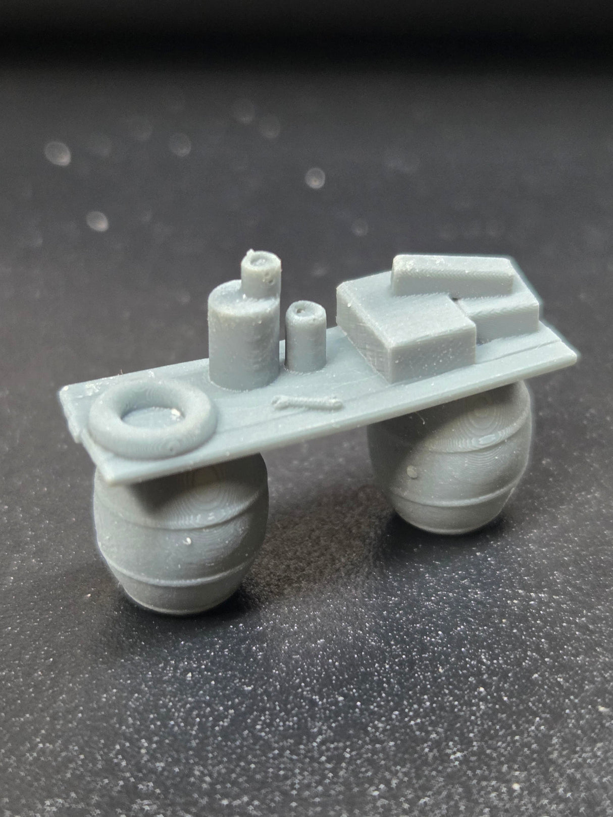 3GResinprints B-00012 Whiskey Barrel Shop Bench (2 per package) HO Scale