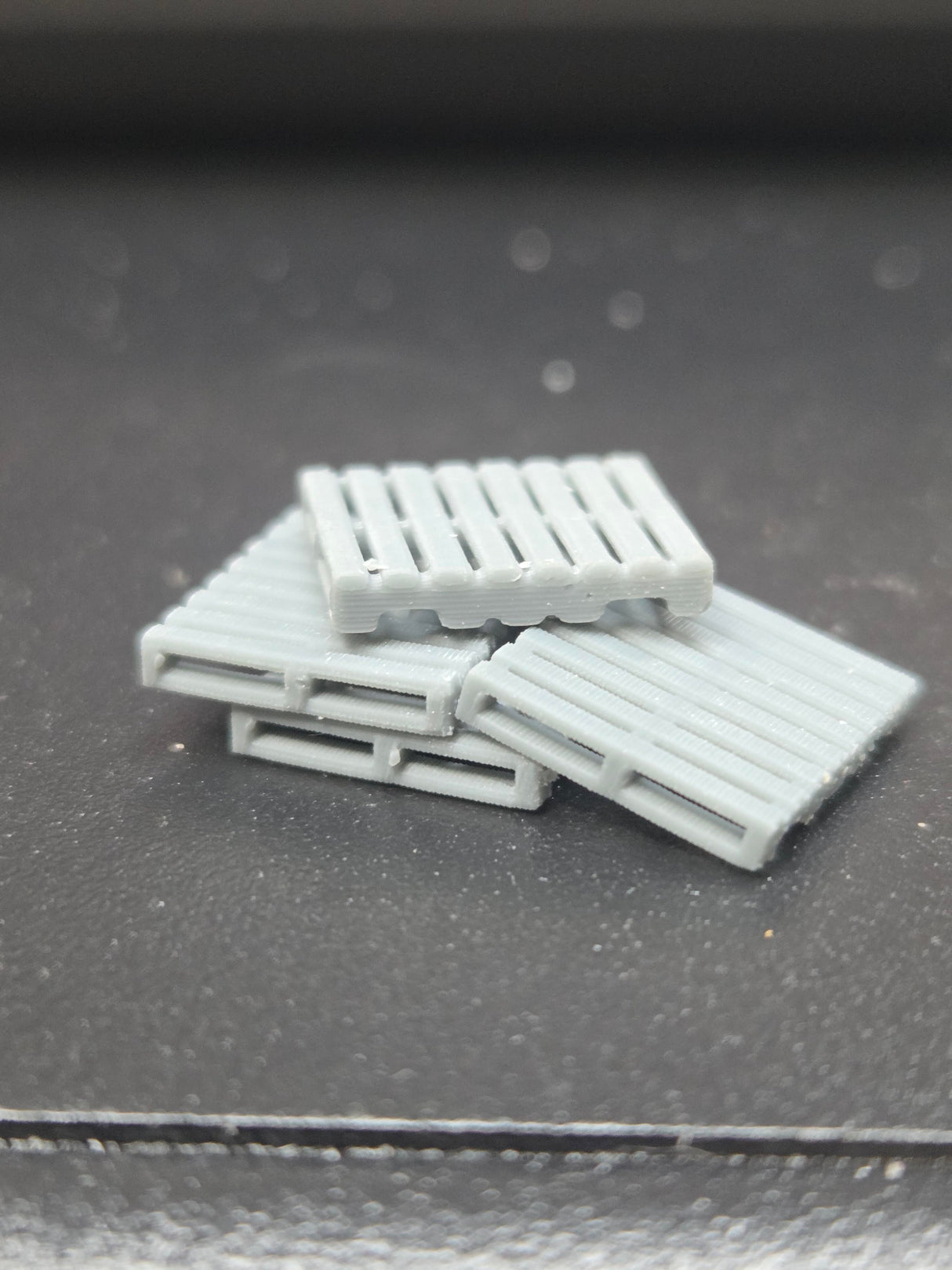 3GResinprints B-00043 Wood 8 Slat Skid (8 per package) HO Scale