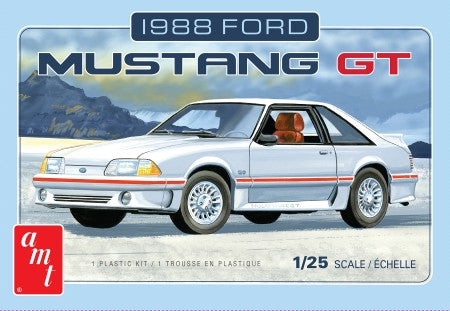 AMT 1216 1988 Ford Mustang Kit 1:25 Scale