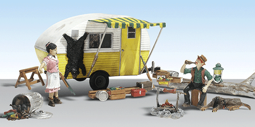 Woodland Scenics 5542 Ma & Pa's Trailer Haven - Assembled - AutoScenes(R) HO Scale