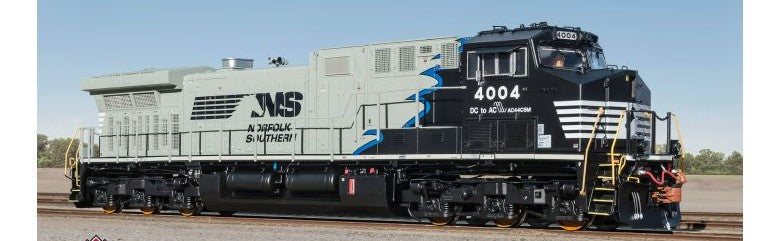 Scaletrains SXT39887 GE AC44C6M, Norfolk Southern/Black Mane/Blue Stripe/NS #4004 HO Scale