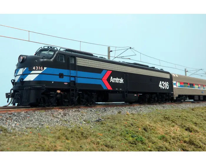Rapido 28599 EMD E8A - Amtrak - Early Black Scheme: #4316 w/LokSound & DCC HO Scale