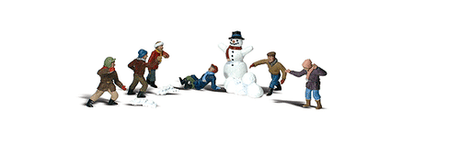 Woodland Scenics 2183 Scenic Accents(R) Figures -- Snowball Fight - 6 Kids, 1 Snowman, 3 Piles of Snows N Scale