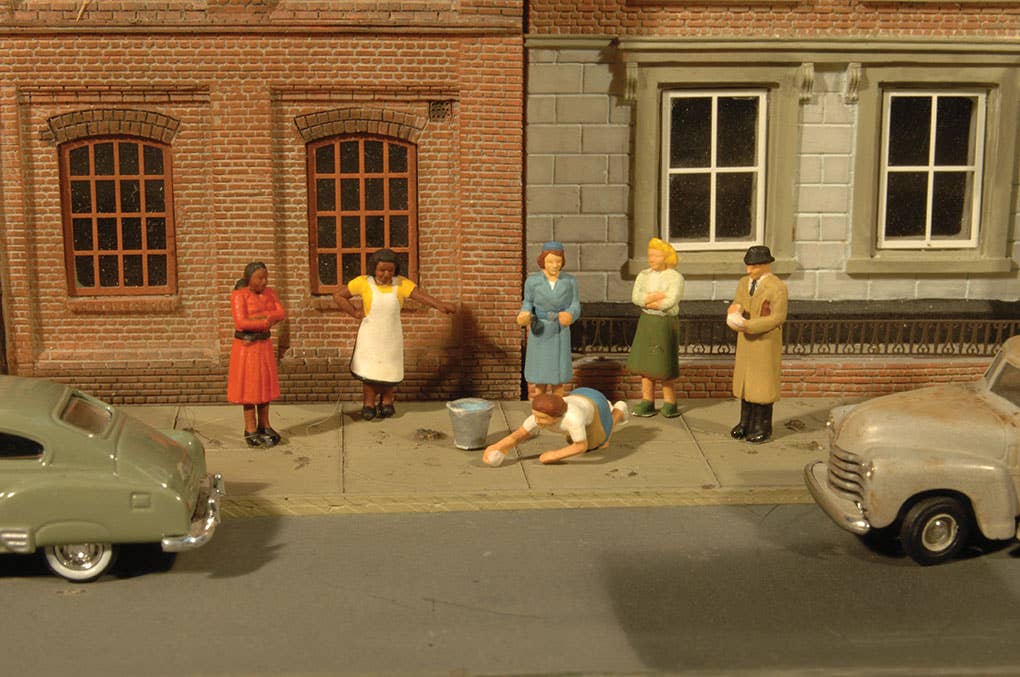 Image for 160-33167 Sidewalk People 7/
