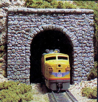 Woodland Scenics 1255 Single-Track Tunnel Portal (Hydrocal Plaster Casting) -- Random Stone HO Scale