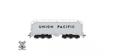 ScaleTrains SXT32293 Union Pacific Silver Diesel Fuel Tender (Black Trucks) HO Scale