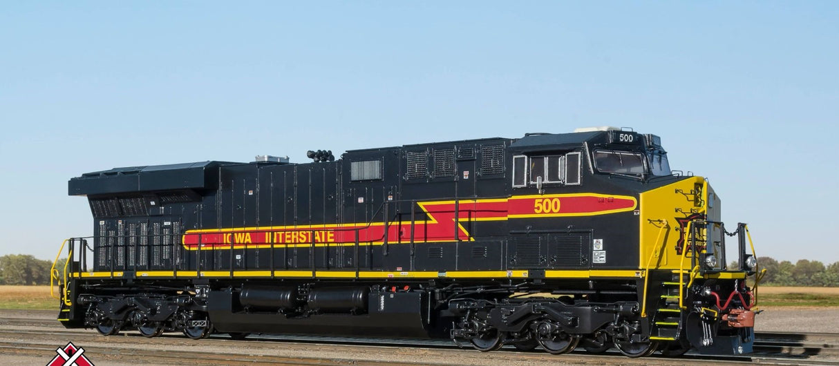 ScaleTrains SXT33598 GE ES44AC, Iowa Interstate/Early Antenna Arrangement #500 DCC & Sound HO Scale