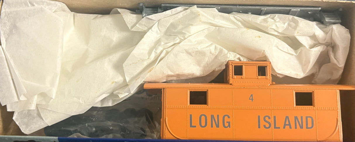 Bev-Bel 4995-1 2-Window Steel Caboose L.I. Long Island #4 HO Scale