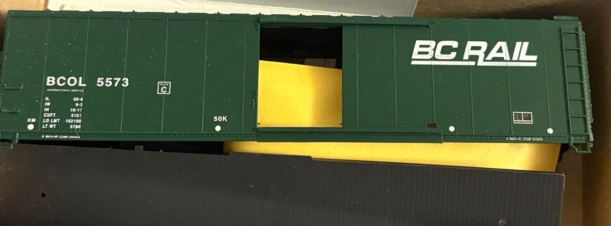 Bev-Bel 2247 50' Single-Door Boxcar BCOL British Columbia #5573 HO Scale