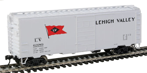 Walthers Mainline 910-2372 40' PS-1 Boxcar Lehigh Valley #62089 (white, red, black; Flag Logo) HO Scale