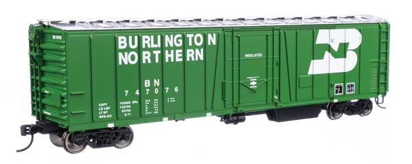 Walthers Mainline 910-3778 50' AAR Mechanical Refrigerator Car - BN Burlington Northern #747076 HO Scale