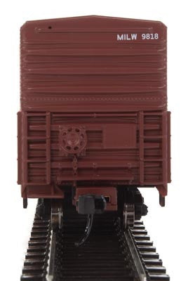 Walthers 910-3931 57' Mechanical Reefer MILW - Milwaukee Road #9818 HO Scale