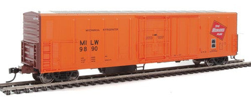 Walthers 910-3933 57' Mechanical Reefer MILW - Milwaukee Road #9890 HO Scale