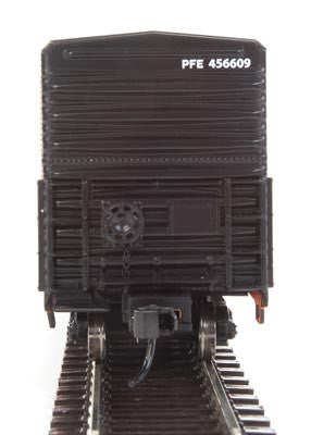 Walthers 910-3935 57' Mechanical Reefer PFE - Pacific Fruit Express #456609 HO Scale
