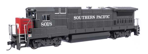 Walthers 19572 GE Dash 8-32BWH - SP Southern Pacific #8018 (gray, red, white; large SP on nose) HO Scale