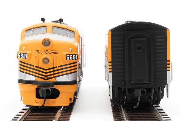 Walthers 19971 EMD F7 A/B - D&RGW - Denver & Rio Grande Western #5681, #5682 (Grande Gold, silver, black) - DCC & Sound HO Scale