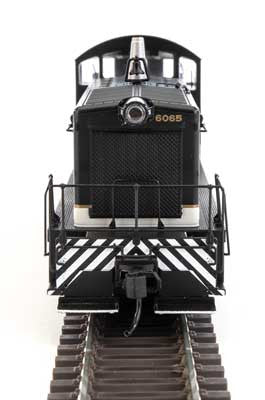 Walthers 20677 EMD SW7 SOU - Southern Railway #6065 (Phase I; Tuxedo: black, white, dulux) - DCC & Sound HO Scale