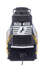 Walthers 910-21011 EMD SD70M NS Norfolk Southern #2581 DCC & Sound HO Scale