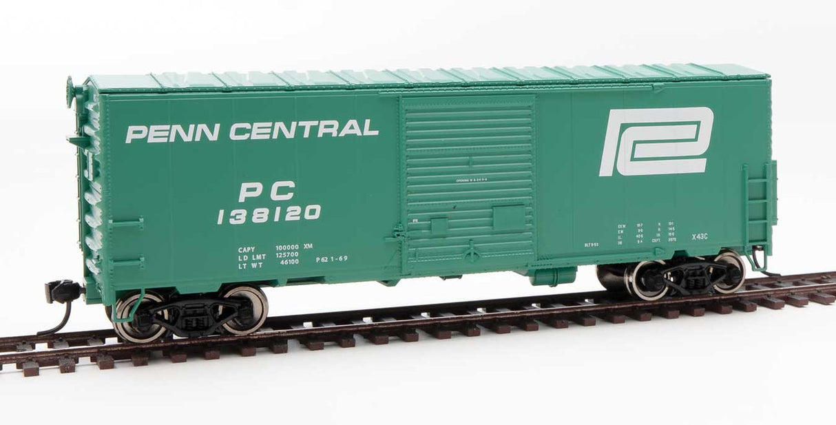 Walthers 910-45013 40' ACF Modernized Welded Boxcar PC - Penn Central #138120 HO Scale