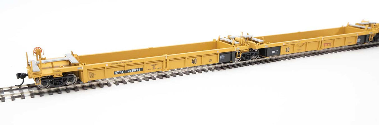 Walthers 910-55651 Thrall 5-Unit Rebuilt 40' Well Car Trailer-Train DTTX #748811 A-E (yellow, Small Red Logo) HO Scale