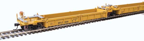 Walthers 910-55656 Thrall 5-Unit Rebuilt 40' Well Car Santa Fe Leasing SFLC #1006 A-E (yellow, black, yellow conspicuity stripes) HO Scale