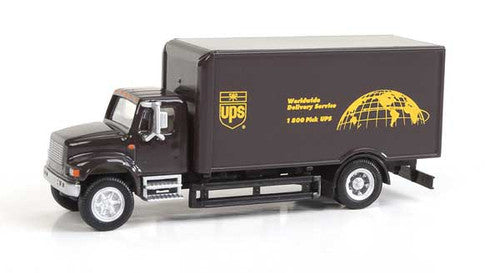 Walthers 949-11293 International 4900 Single-Axle Box Van United Parcel Service (Bow Tie Shield Logo; brown, yellow) - Assembled HO Scale SceneMaster