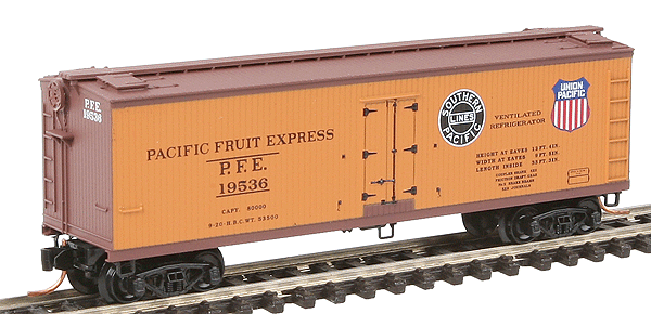 Image for 489-99300021 Runner Pack Boxcar PFE 4/