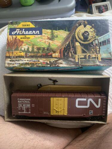 Bev-Bel 253-1 50' Plug-door Boxcar CN Canadian National #401285 HO Scale