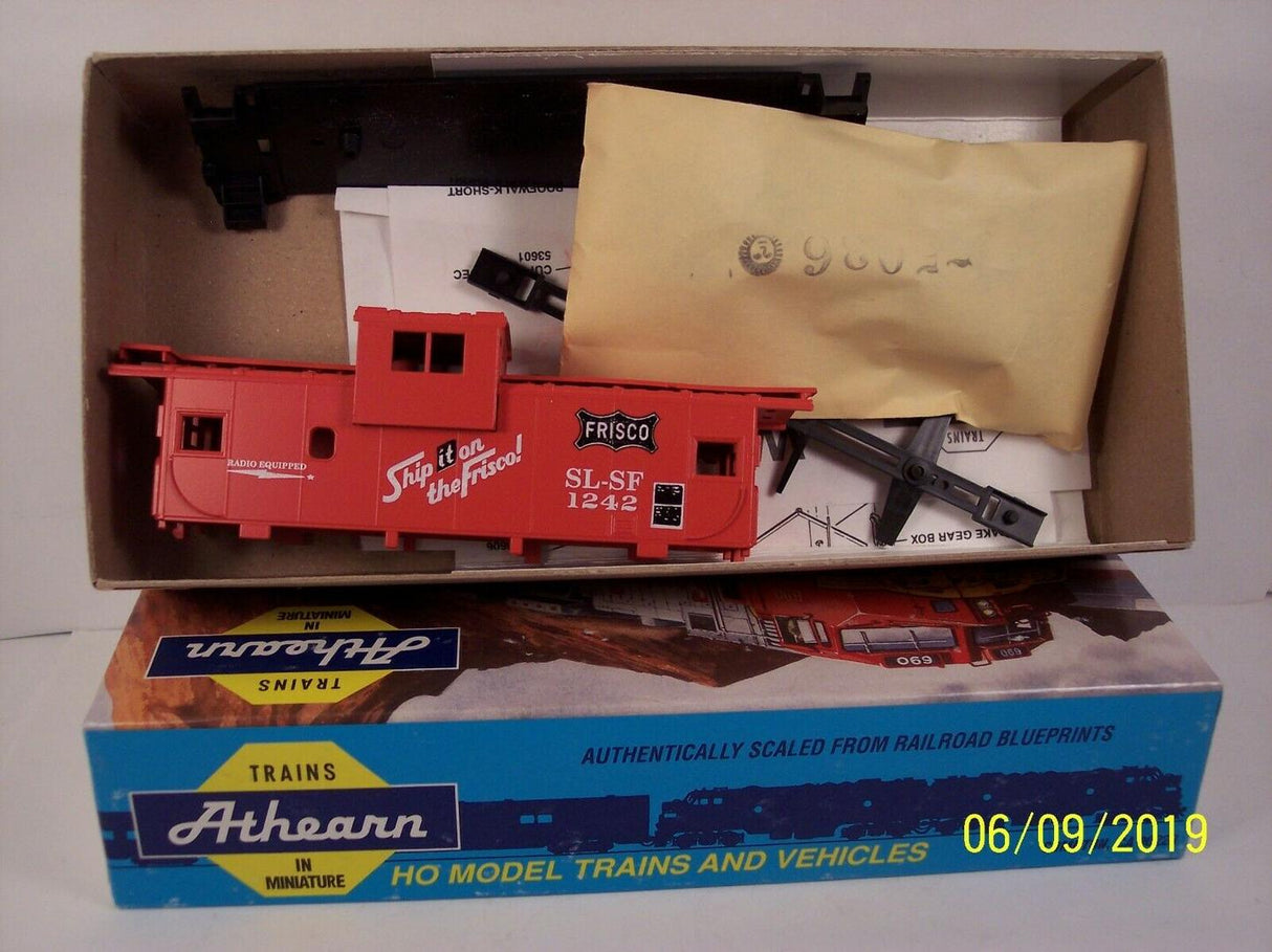 Bev-Bel 265-2 29' Wide-vision Caboose SL-SF St.Louis & San Francisco #1242 HO Scale