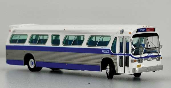 Iconic 753168 GM SDH-5307 New Look Suburban Bus - Lighted - Assembled -- New York MTA #01122 (silver, white, blue) HO Scale