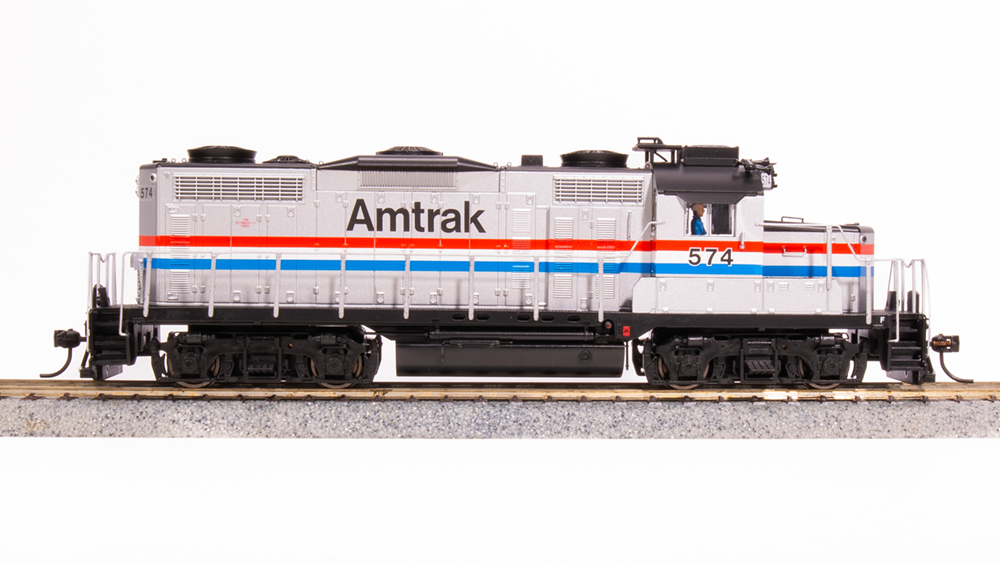 BLI 7472 GP20 AMTK #574, Phase 3 Scheme Paragon 4 w/Sound & DCC HO Scale Broadway Limited