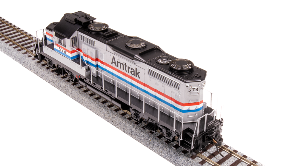 BLI 7472 GP20 AMTK #574, Phase 3 Scheme Paragon 4 w/Sound & DCC HO Scale Broadway Limited