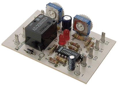 5400  Circuitron  / AR-1 Automatic automatic polarity reverser that is ideally suited for use with point to point layouts part# =  800-5400