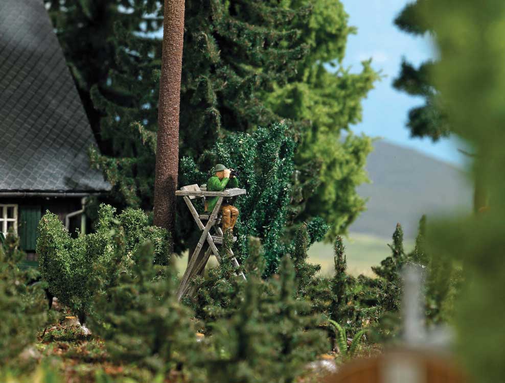 Image for 189-7957 Hunter on Raised Hide Set